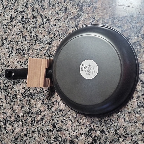 Gold Select 9.5" Non-Stick Fry Pan new, free OF lead,cadmium, PTFE, PFOA, PFAS - Picture 6 of 7